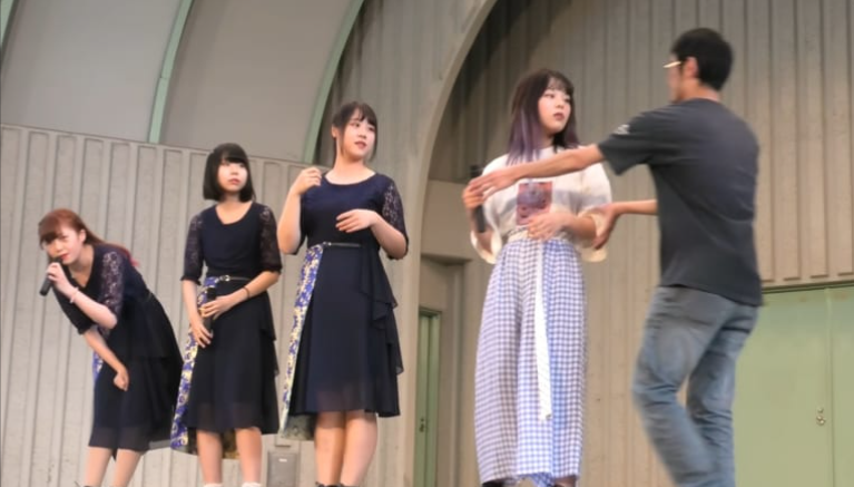 小野寺ポプコ中指