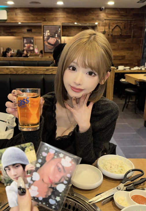 キャバ嬢みな推し活